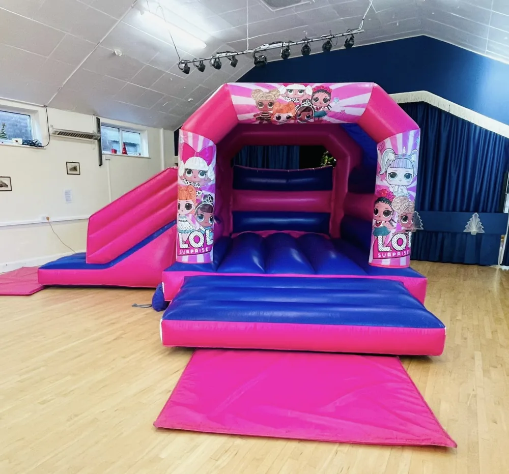 bounce house 